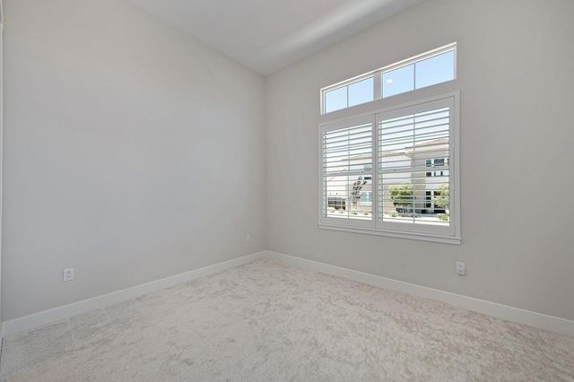 1047 Lassen Peak Dr, El Dorado Hills, CA 95762