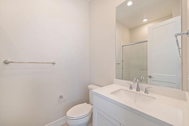 1047 Lassen Peak Dr, El Dorado Hills, CA 95762