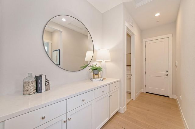 1047 Lassen Peak Dr, El Dorado Hills, CA 95762