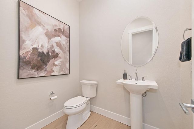 1047 Lassen Peak Dr, El Dorado Hills, CA 95762