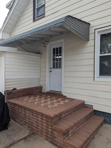 2937 Davis Street, Oceanside, NY 11572