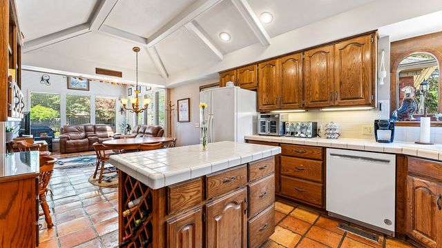 4504 W Cedar Brooke Lane, Rogers, AR 72758