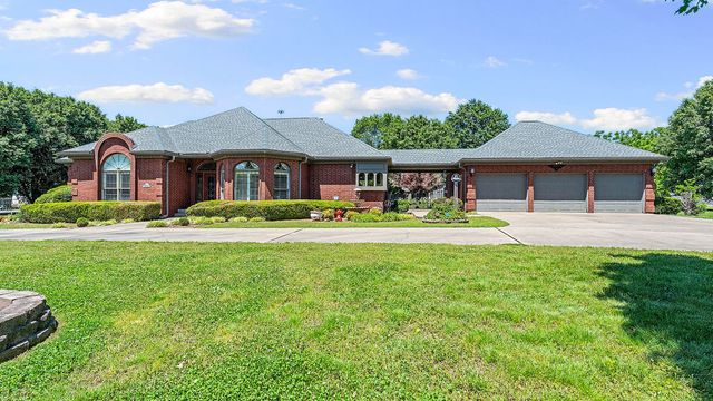 4504 W Cedar Brooke Lane, Rogers, AR 72758