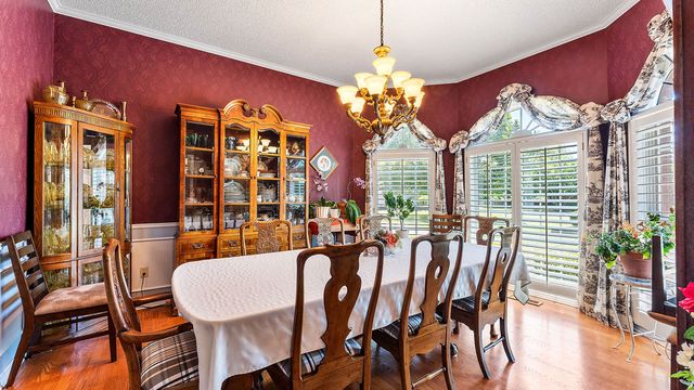 4504 W Cedar Brooke Lane, Rogers, AR 72758