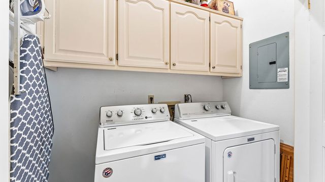 4504 W Cedar Brooke Lane, Rogers, AR 72758