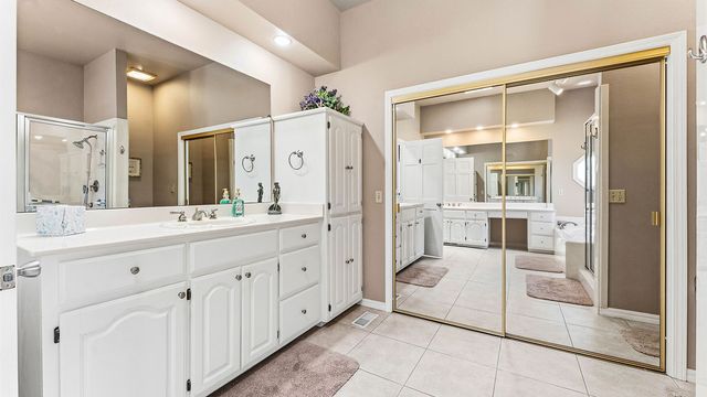 4504 W Cedar Brooke Lane, Rogers, AR 72758