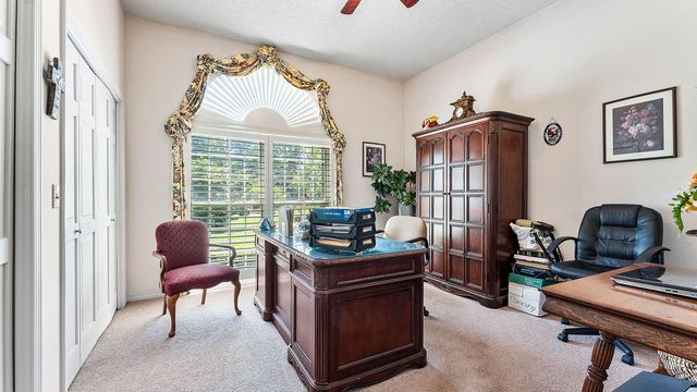4504 W Cedar Brooke Lane, Rogers, AR 72758