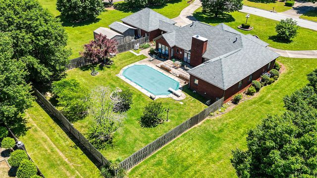4504 W Cedar Brooke Lane, Rogers, AR 72758