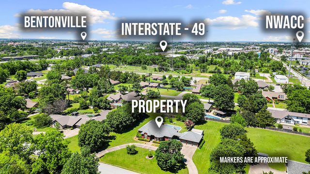 4504 W Cedar Brooke Lane, Rogers, AR 72758