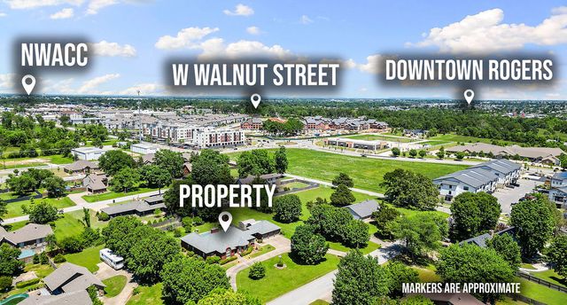 4504 W Cedar Brooke Lane, Rogers, AR 72758