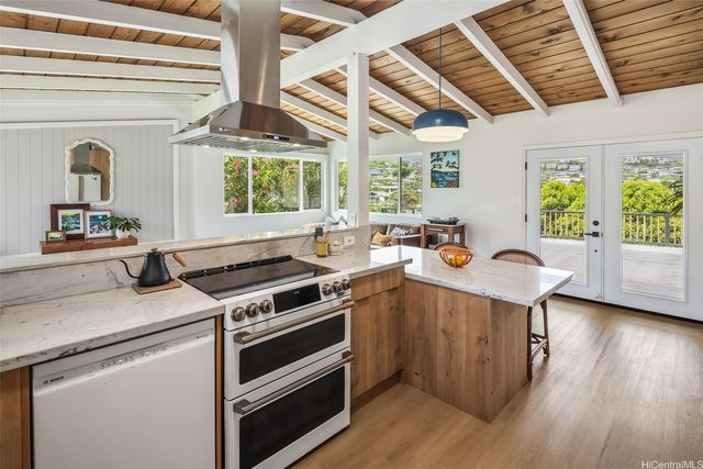 1375 Kupau Street, Kailua, HI 96734