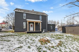 208 Meek Avenue, Byesville, OH 43723