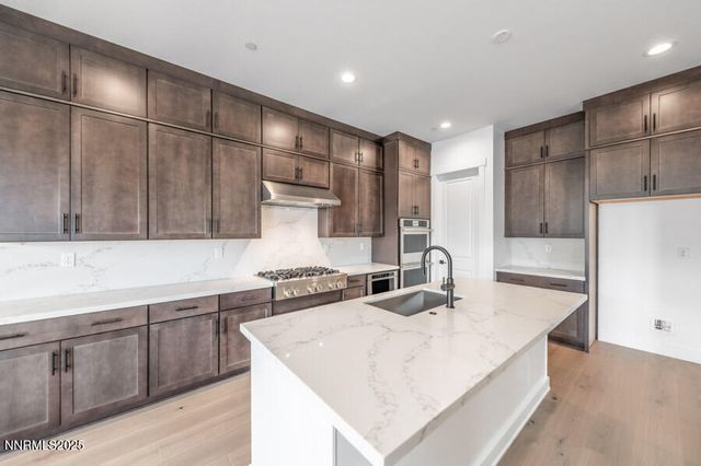 2940 Murrelet Way Cinnamon 83, Sparks, NV 89441