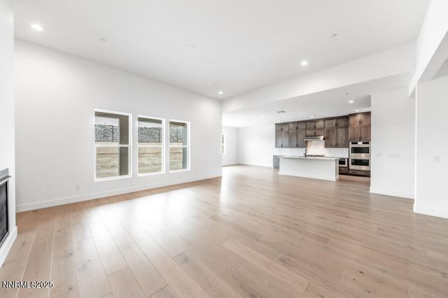 2940 Murrelet Way Cinnamon 83, Sparks, NV 89441