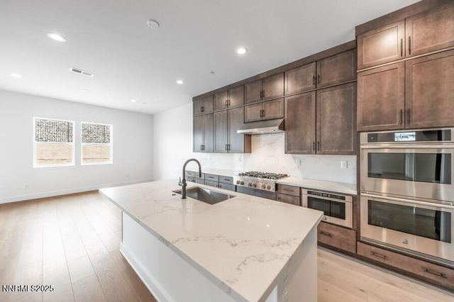 2940 Murrelet Way Cinnamon 83, Sparks, NV 89441