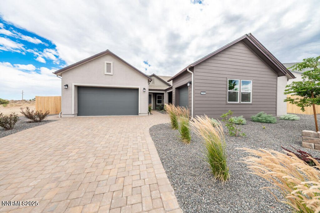 2940 Murrelet Way Cinnamon 83, Sparks, NV 89441