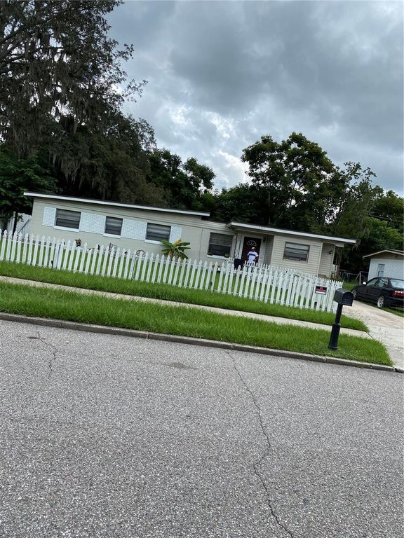 4207 MEADOWBROOK AVENUE, Orlando, FL 32808