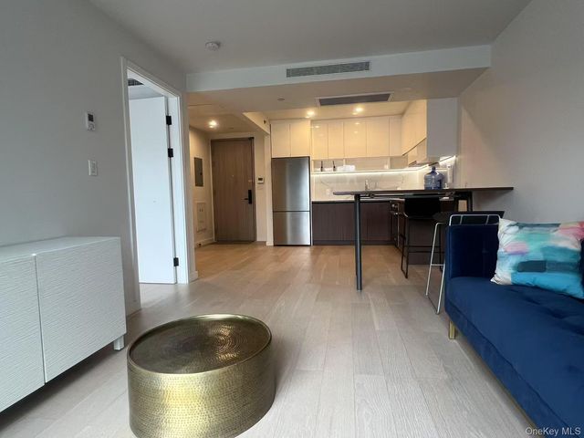 14449 Northern Boulevard 208, Flushing, NY 11354