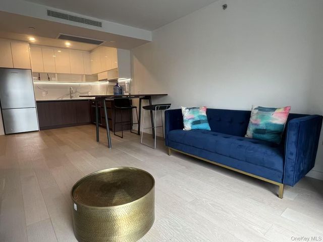 14449 Northern Boulevard 208, Flushing, NY 11354