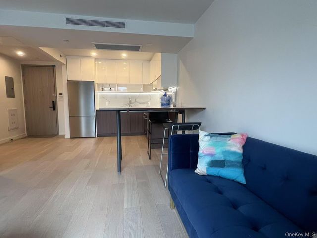 14449 Northern Boulevard 208, Flushing, NY 11354