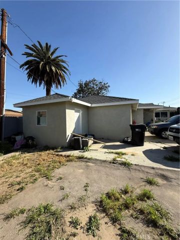 221 S Howard Street, Corona, CA 92879