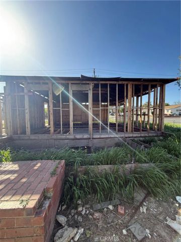 221 S Howard Street, Corona, CA 92879