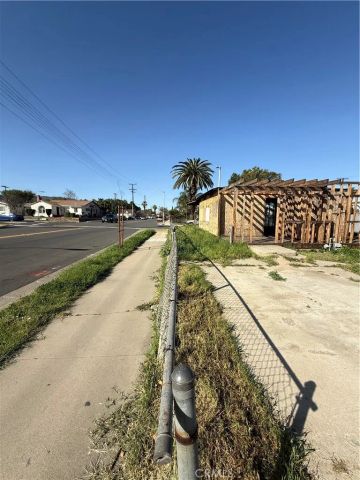 221 S Howard Street, Corona, CA 92879