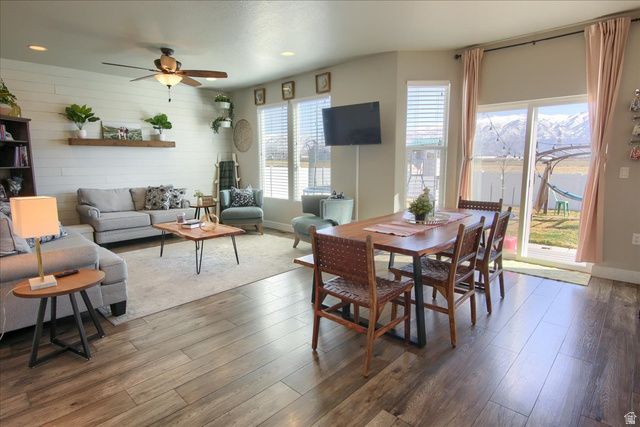 263 S SUNBURST DR, Layton, UT 84041