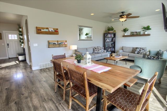 263 S SUNBURST DR, Layton, UT 84041