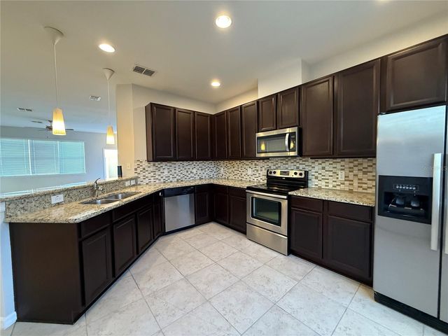 7613 SUTHERTON LANE, Windermere, FL 34786