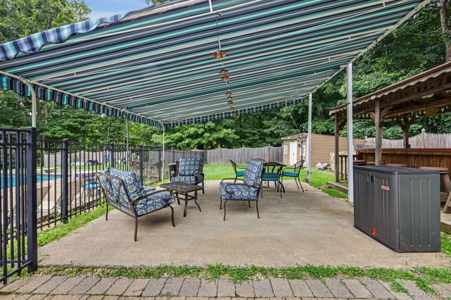 41 Fenwood Road, Mahopac, NY 10541