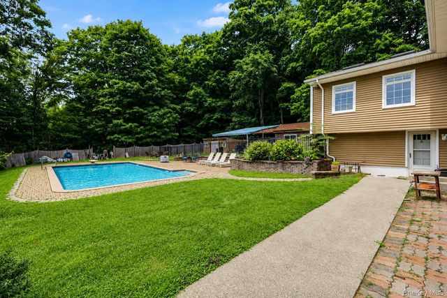 41 Fenwood Road, Mahopac, NY 10541