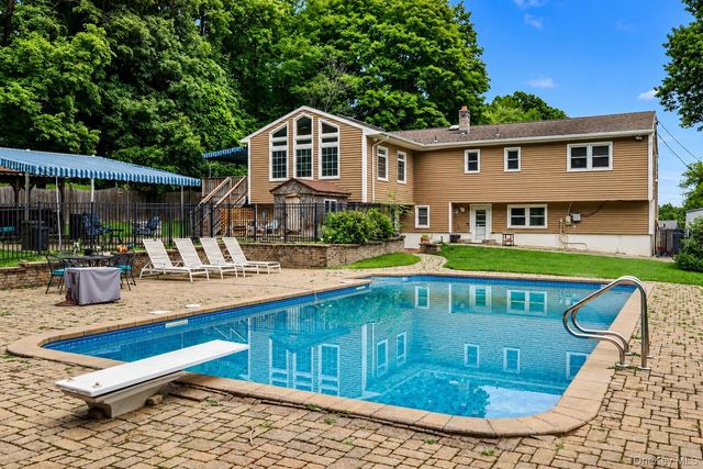41 Fenwood Road, Mahopac, NY 10541