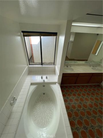 16 Bridlewood Circle, Rolling Hills Estates, CA 90274