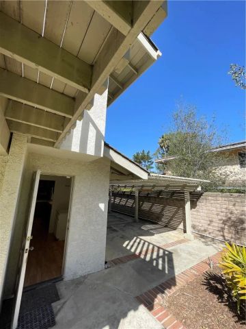 16 Bridlewood Circle, Rolling Hills Estates, CA 90274