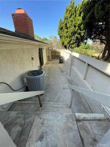 16 Bridlewood Circle, Rolling Hills Estates, CA 90274