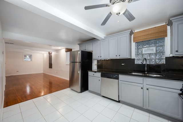 2516 W Lyndale Street, Chicago, IL 60647