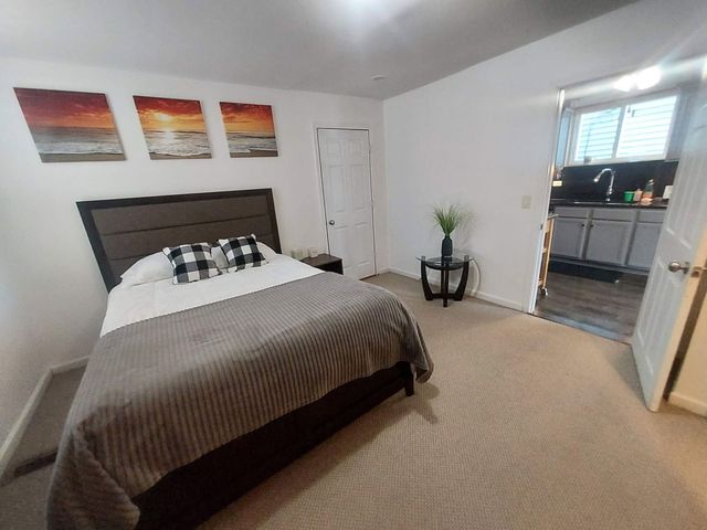 2516 W Lyndale Street, Chicago, IL 60647