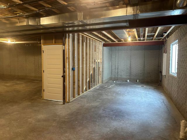 2155 S Ryan Court, Bay City, MI 48706