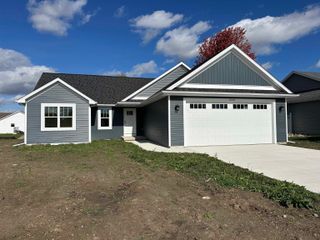 2155 S Ryan Court, Bay City, MI 48706