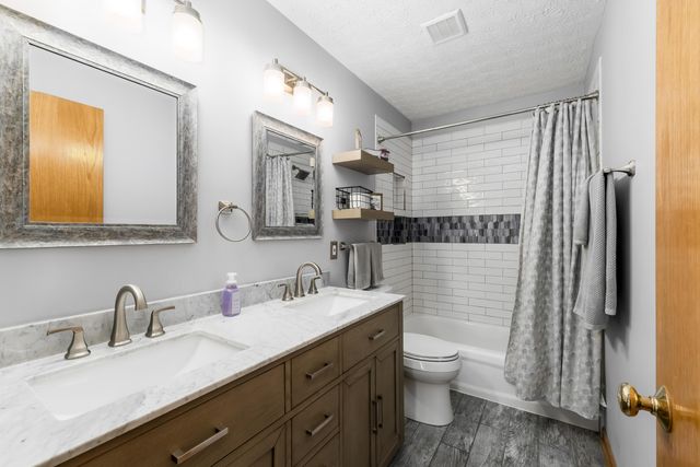 6367 Dietz Drive, Canal Winchester, OH 43110