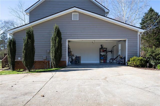 3598 Natalie Court, Loganville, GA 30052