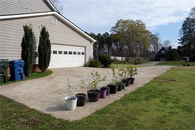 3598 Natalie Court, Loganville, GA 30052