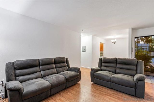 1350 N Escondido Blvd 37, Escondido, CA 92026