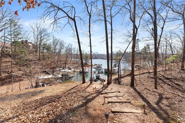 5983 Nachoochee Trail, Flowery Branch, GA 30542