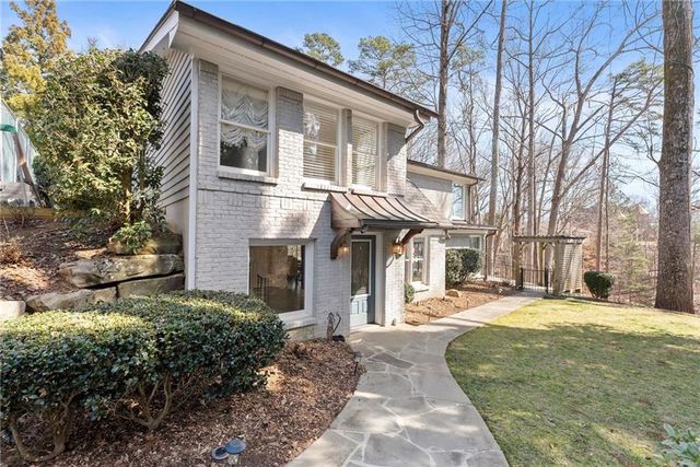5983 Nachoochee Trail, Flowery Branch, GA 30542