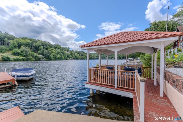 125 Lakemere Drive, Southbury, CT 06488