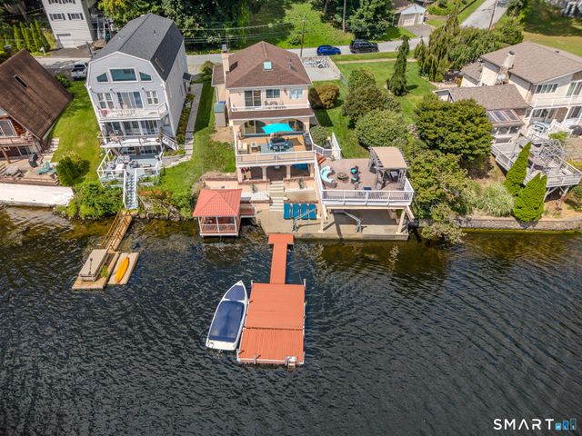 125 Lakemere Drive, Southbury, CT 06488