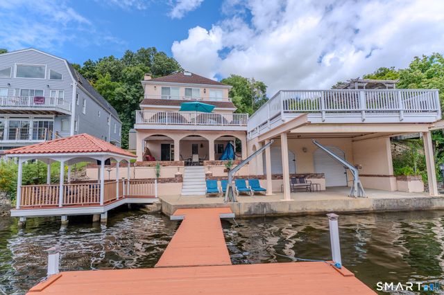 125 Lakemere Drive, Southbury, CT 06488