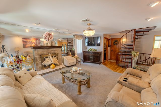 125 Lakemere Drive, Southbury, CT 06488